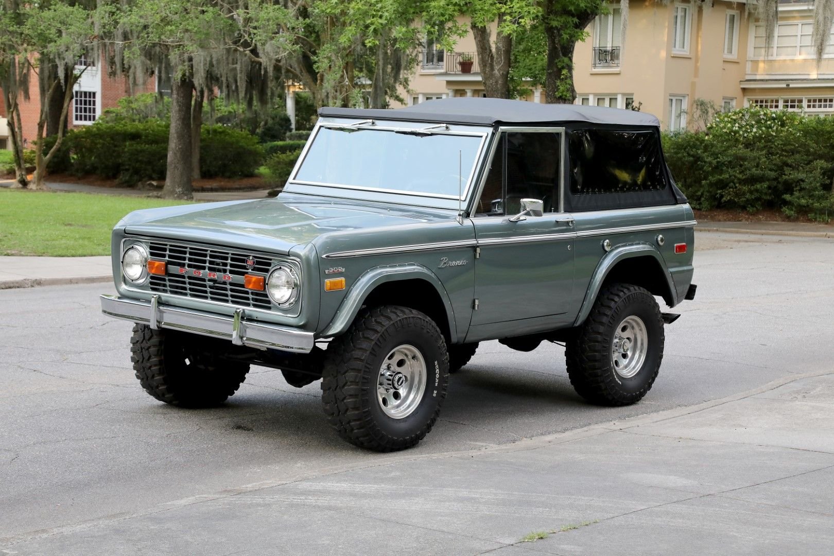 1971-ford-bronco-e62hqp08